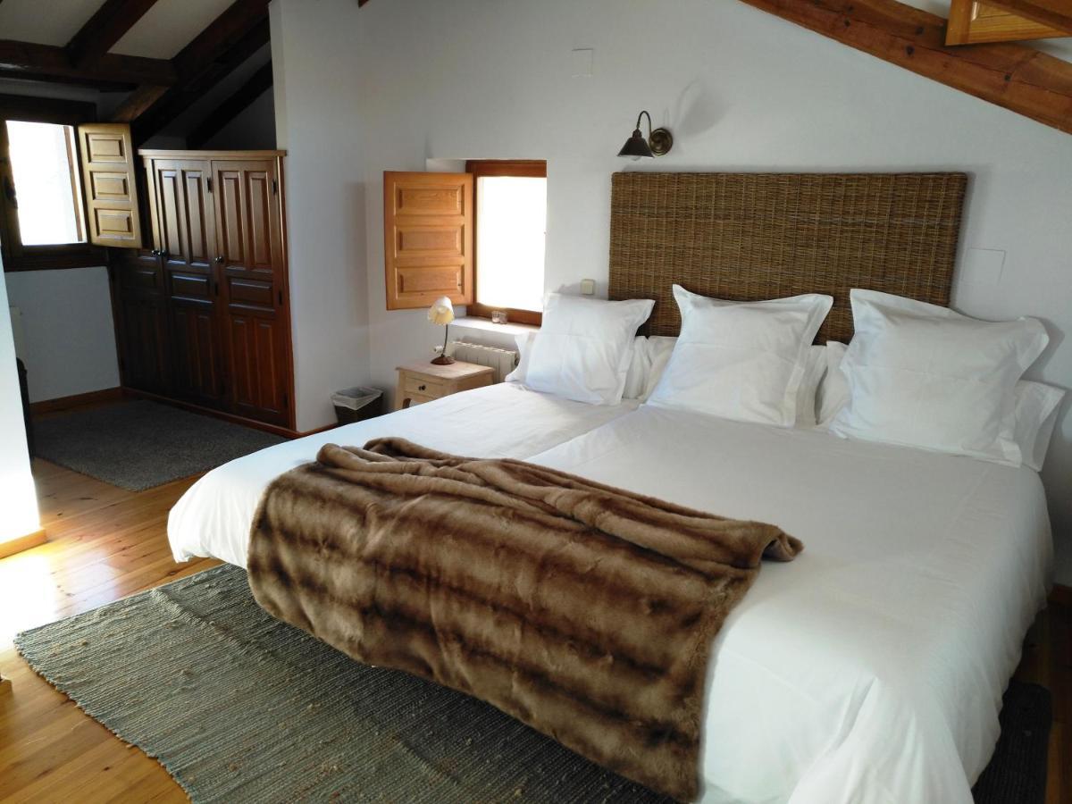 Гостевой дом La Casona De Castilnovo - Gay Men Only Valdesaz Экстерьер фото