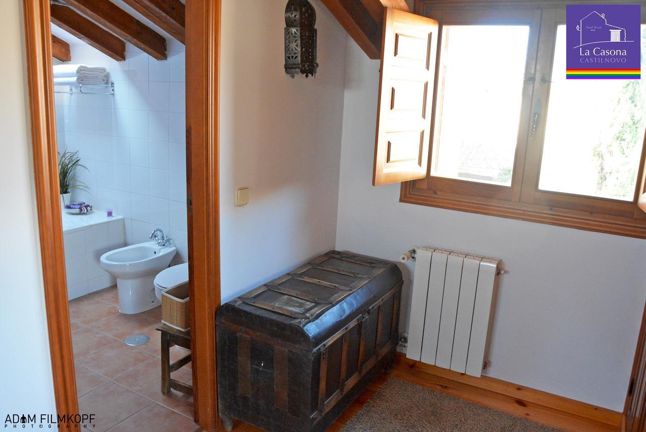 Гостевой дом La Casona De Castilnovo - Gay Men Only Valdesaz Экстерьер фото